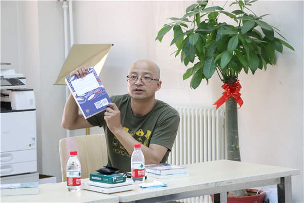 我校繼續(xù)開(kāi)展家長(zhǎng)義教主題講座