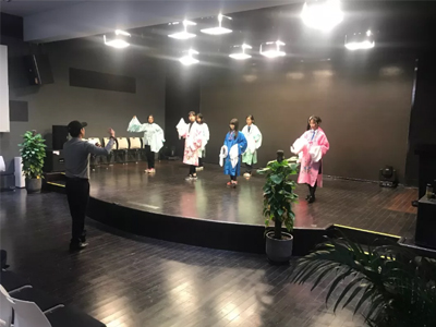 上海阿德科特國際學(xué)校學(xué)費一年是多少？